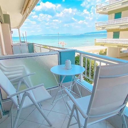 A Wonderful Apartment In Front Of The Sea! Peraia  Exterior photo