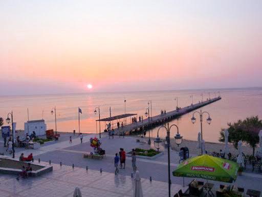 A Wonderful Apartment In Front Of The Sea! Peraia  Exterior photo