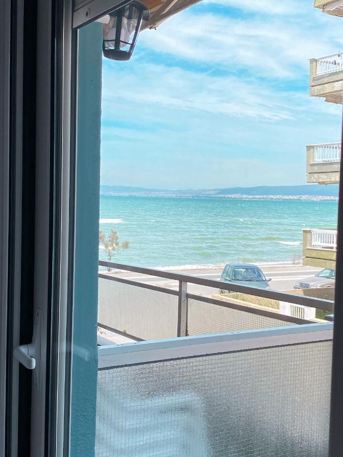 A Wonderful Apartment In Front Of The Sea! Peraia  Exterior photo